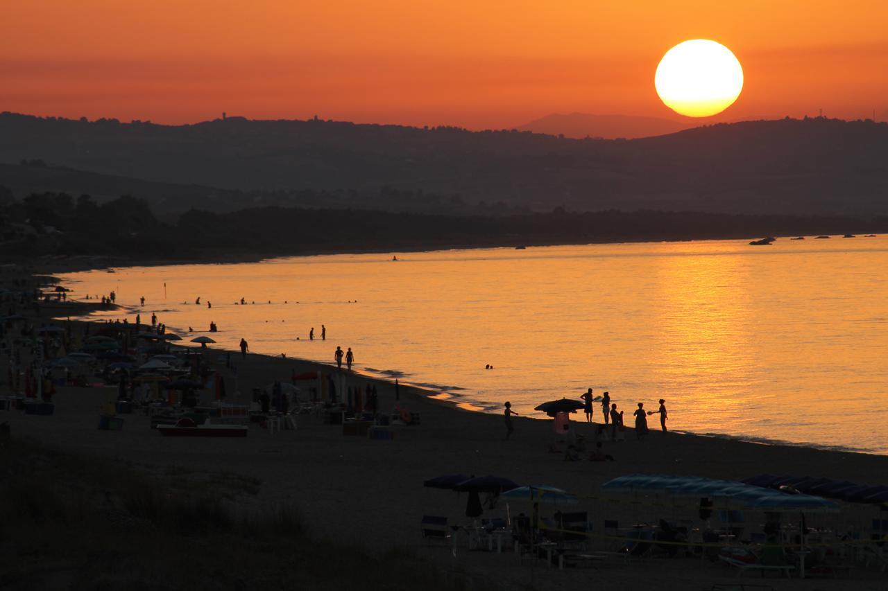 Villaggio Azzurra 테르몰리 외부 사진