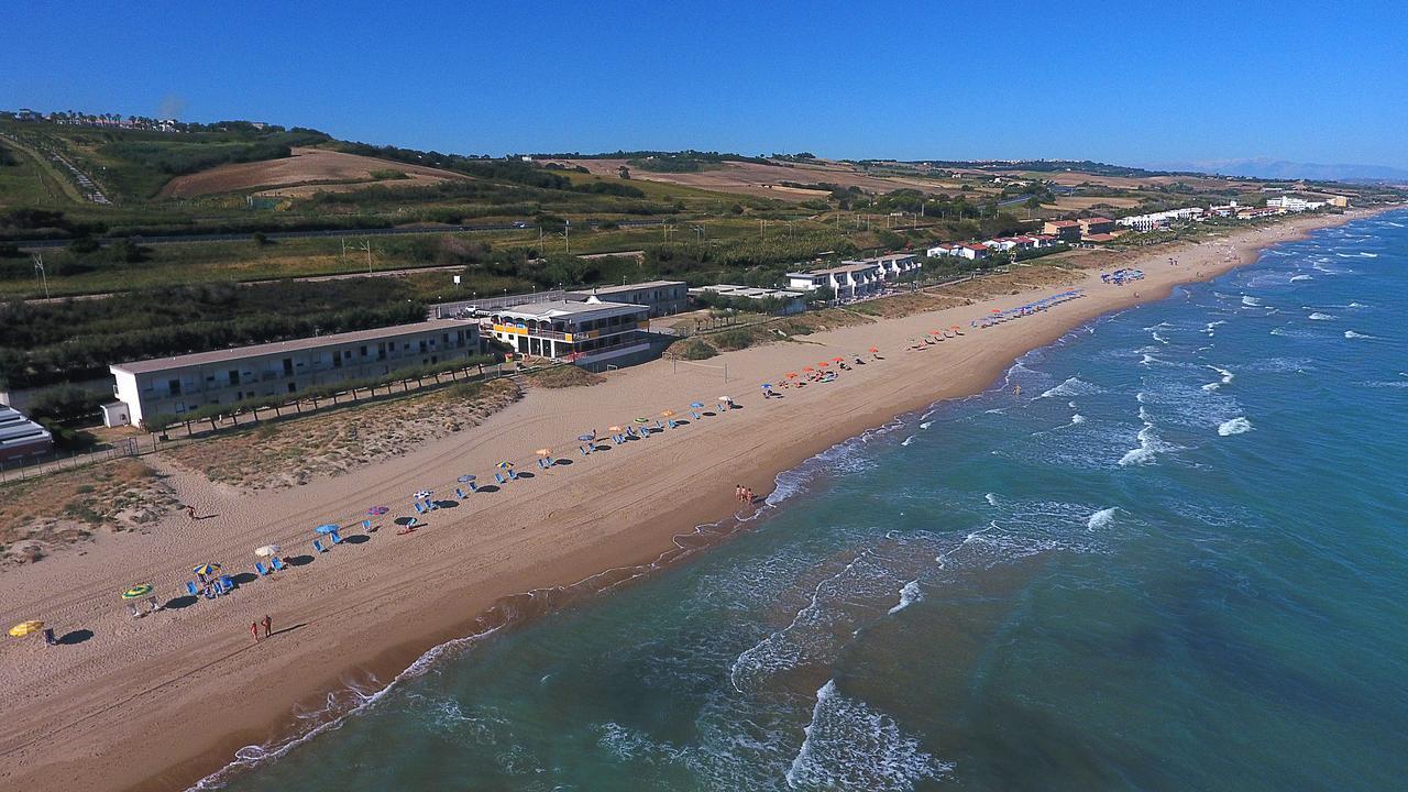 Villaggio Azzurra 테르몰리 외부 사진